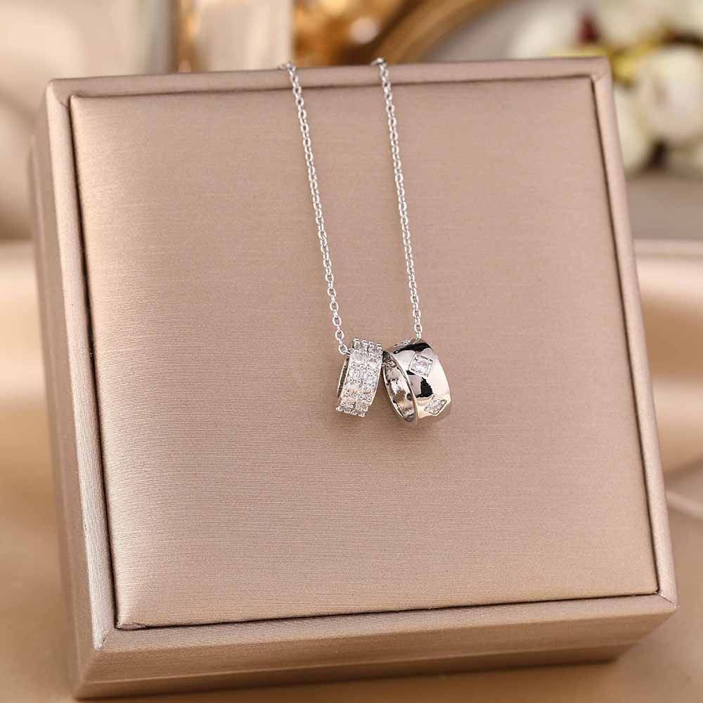 Sparkling Diamond Carved Circular Pendant Titanium Steel Necklace, Versatile And Personalized For Women, Ins Trend_ipsvogv.com