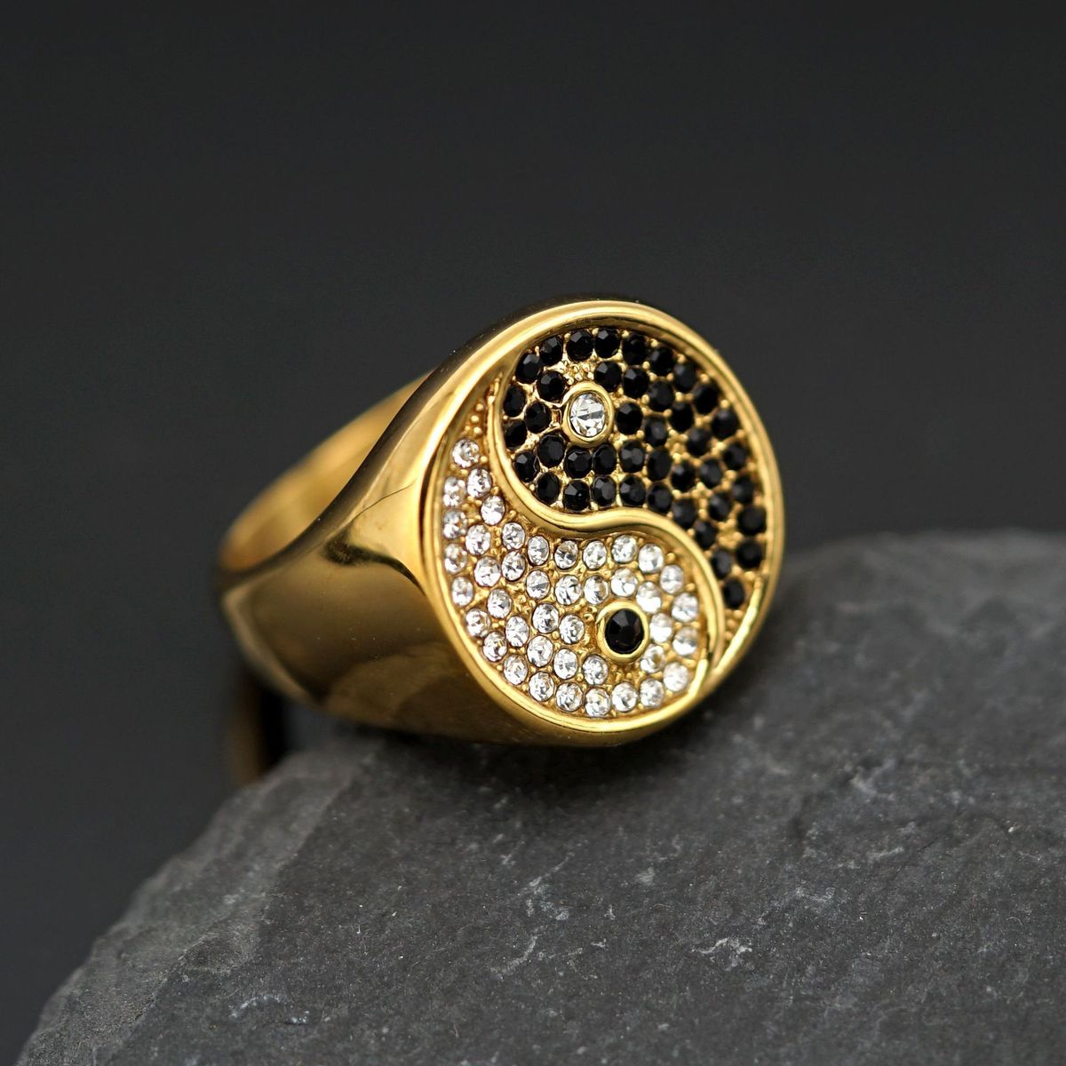 HIPHOP jewelry stainless steel gold plated full diamond Tai Chi Yin Yang black and white ring accessories_ipsvogv.com