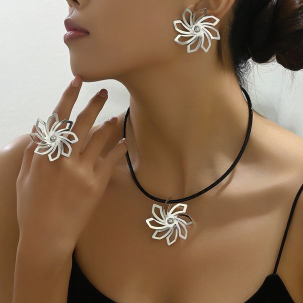 New Fashion Women's Earnail Index Finger Ring Set Hip Hop Rotating Flower Necklace Versatile Jewelry_ipsvogv.com