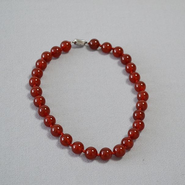 Small Exaggerated Large Black And Red Agate Real Stone Knotted Bead Gold Ingot Buckle Short Necklace Collarbone Chain_ipsvogv.com