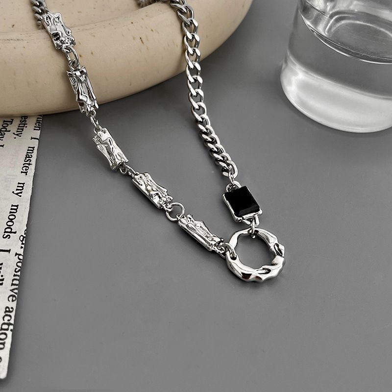 Irregular Niche Design, Black Titanium Steel Geometric Circular Ring Splicing Necklace, Unisex High-end Necklace_ipsvogv.com