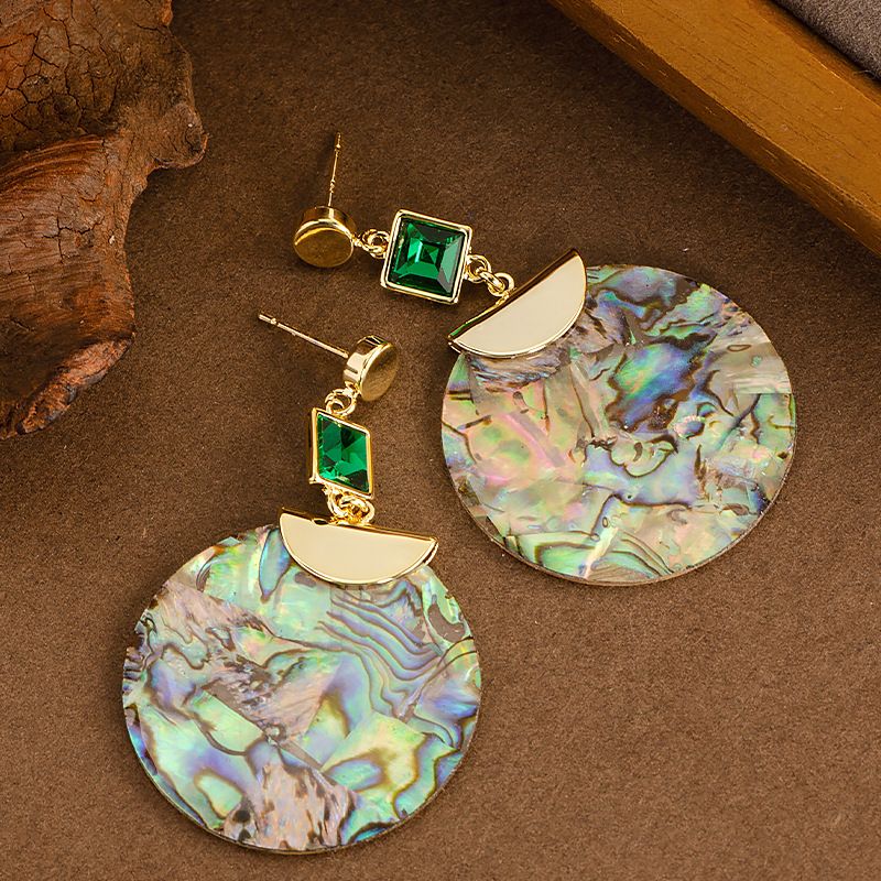 French Style Light Luxury Fashion Long Set Zircon Abalone Shell Tassel With Feminine Temperament, Simple And High-end_ipsvogv.com