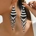 2024 New Japanese and Korean style minimalist beaded with niche tassel design, rice bead ear, versatile texture_ipsvogv.com