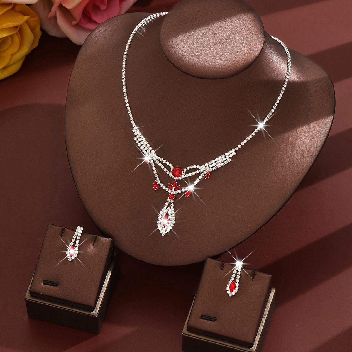 Women’s Jewelry Set Fashion Temperament Light Luxury Rhinestone Necklace Earrings Set Temperament Full Diamond Set Exquisite_ipsvogv.com