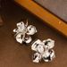 French Antique Style Diamond Inlaid Three-dimensional Metal Flower For Women With A Sense Of Light Luxury, Fashion, And_ipsvogv.com