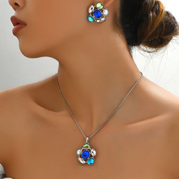 Fashion OL inlaid earrings necklace set with personalized flower petal design, long collarbone chain accessory_ipsvogv.com