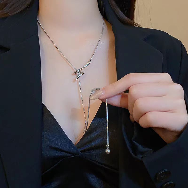 Cold Wind Twisted Splicing Knot Necklace, New Versatile Clavicle Chain, Fashionable Design, Female Accessories_ipsvogv.com