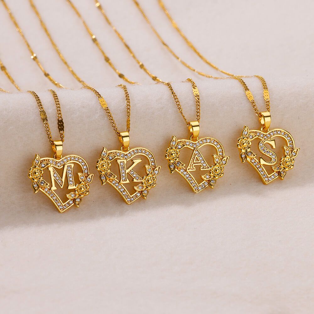 new products simple fashion hollow love flower 26 English letters diamond pendant necklace clavicle chain_ipsvogv.com