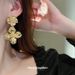 Women's Jewelry Silver Needle High End Metal Cold Style Flower Earrings Exaggerated Design Earrings Light Luxury Earrings_ipsvogv.com