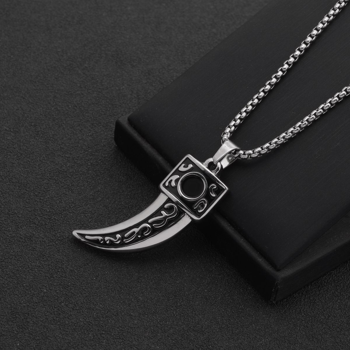 Men's Jewelry Wolf Tooth Titanium Steel Pendant Personality Punk Necklace Accessories Trendy Wear Fashion Jewelry_ipsvogv.com