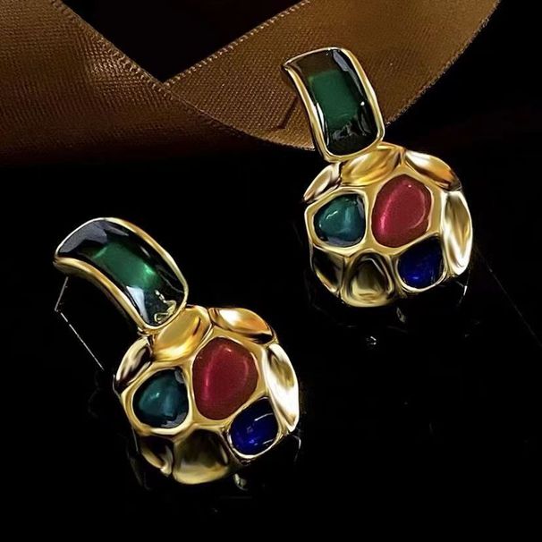 Women's earrings middle-aged earrings for women, light luxury, high-end niche design, colorful earrings, 2023 new temperament earrings_ipsvogv.com