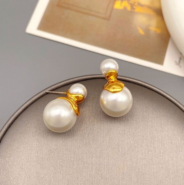 trendy water drop carved enamel Chinese a sense of luxury, niche, and high-end. Light luxury ancient style earrings with_ipsvogv.com
