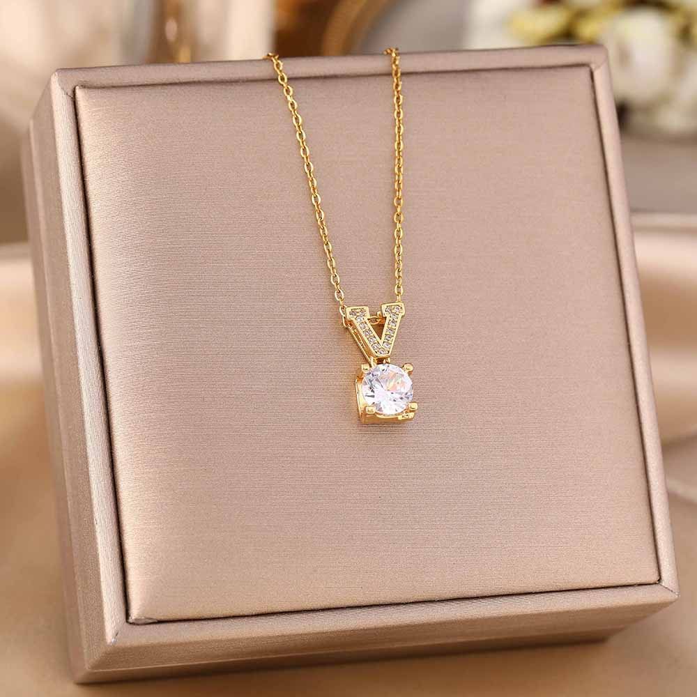 Letter V Titanium Steel Non Fading Necklace For Women, Versatile, High-end, Light Luxury, Niche Necklace, New Trendy And_ipsvogv.com