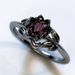 Sanjie's New Jewelry Women's Flower Shaped Electroplating Gun Black Handmade Inlaid Zircon Ring_ipsvogv.com