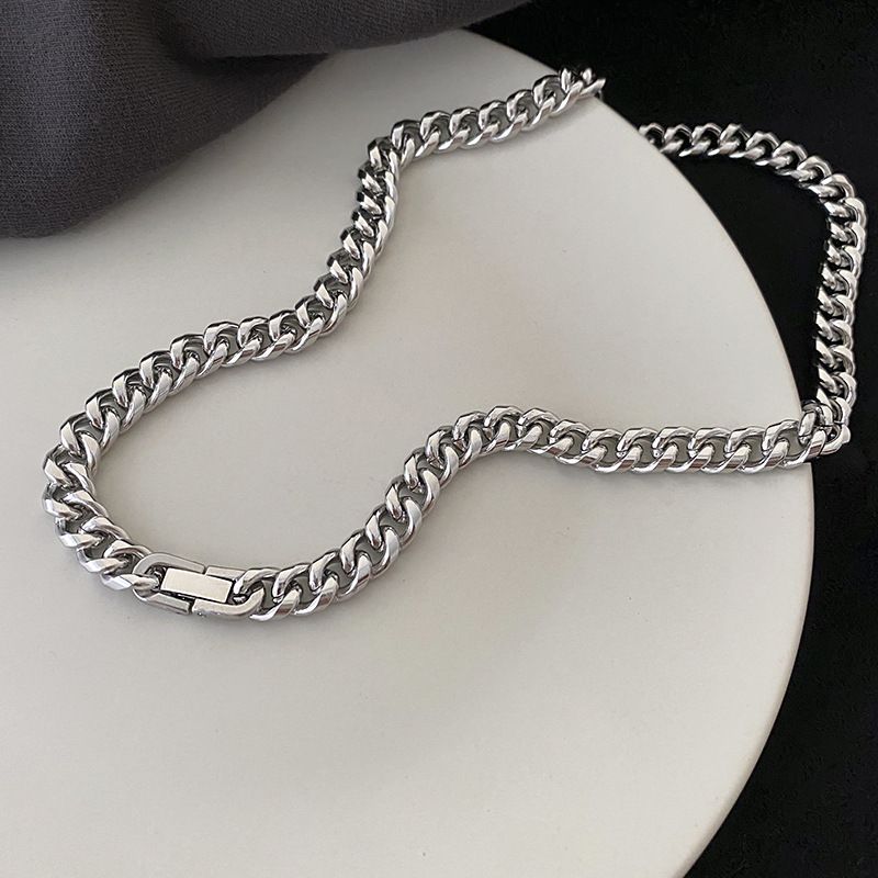 Hip Hop Cuban Chain Not Fade Titanium Steel Necklace Men's Women's Collarbone Chain Ins European And American Street Sweater Chain Accessories Tide_ipsvogv.com