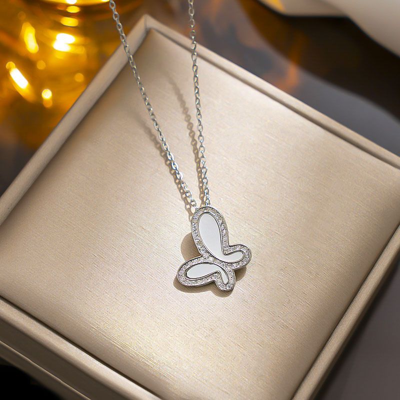 New product with diamond inlaid sweet butterfly necklace, women's gold white titanium steel fashionable collarbone_ipsvogv.com