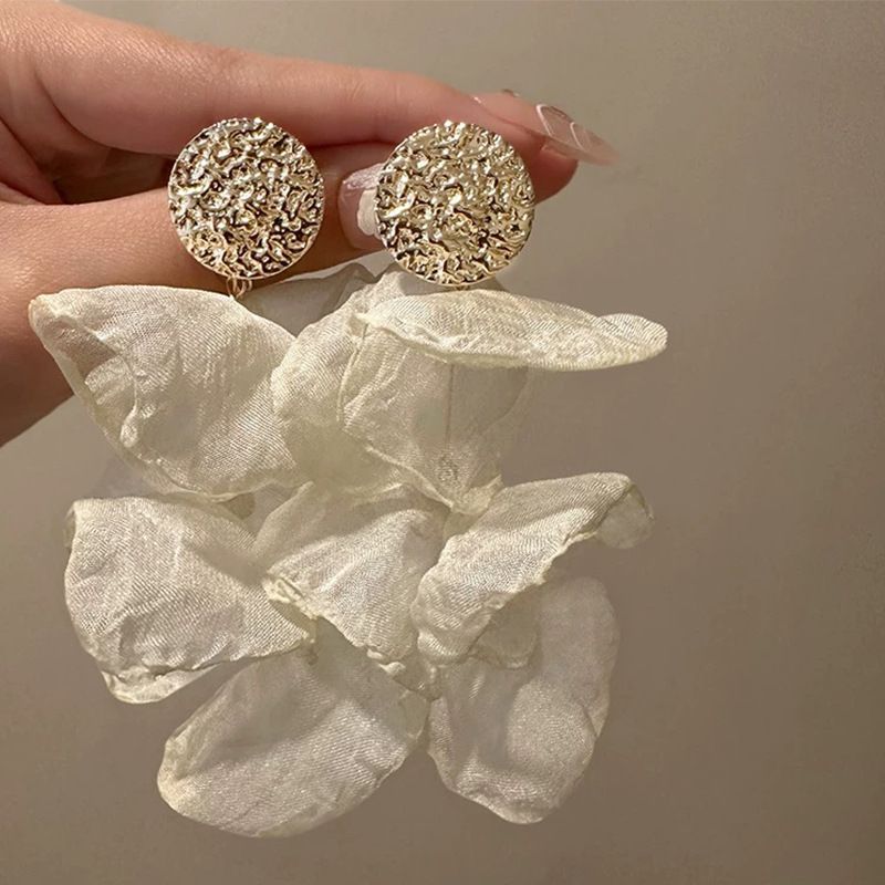 Women’s Jewelry Set FashionRetro White Chiffon Petal Earrings Light Luxury Holiday Style Earrings Gentle Pure Desire Super Fairy Small Fresh Earrings_ipsvogv.com