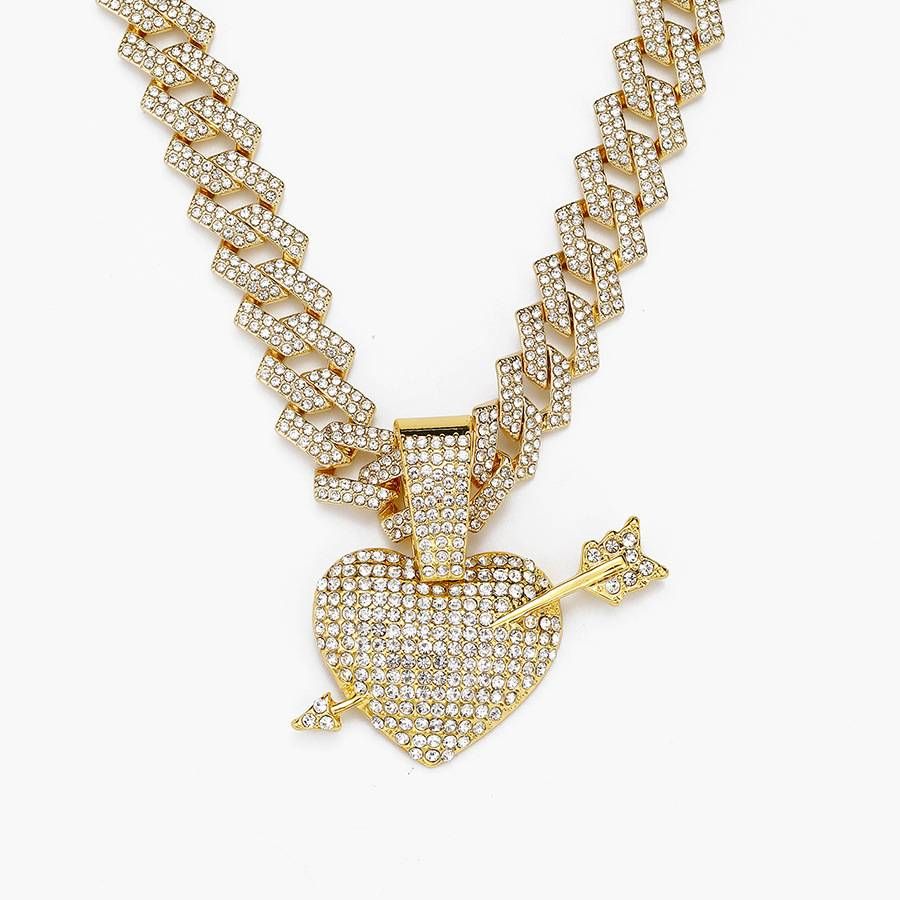 Personalized one arrow through the heart pendant heart shaped full diamond fashion street hip hop diamond Cuban necklace_ipsvogv.com