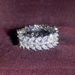 Cao Shifeng's Luxurious Willow Leaf Ring Exudes And Cool Vibe, With Dense Circle Of Inlaid Index Finger Rings That Exude_ipsvogv.com