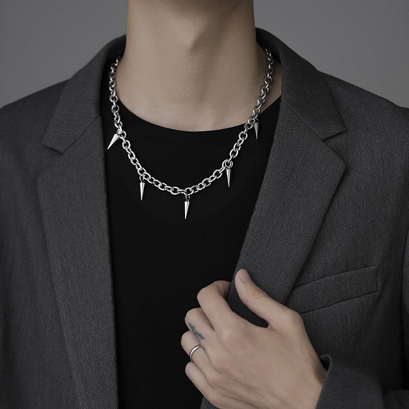 Design, Cool Style, Versatile Titanium Steel Necklace, Men's Trendy Brand, Punk Hip Hop Tassel Rivet, Light Luxury Clavicle Necklace_ipsvogv.com