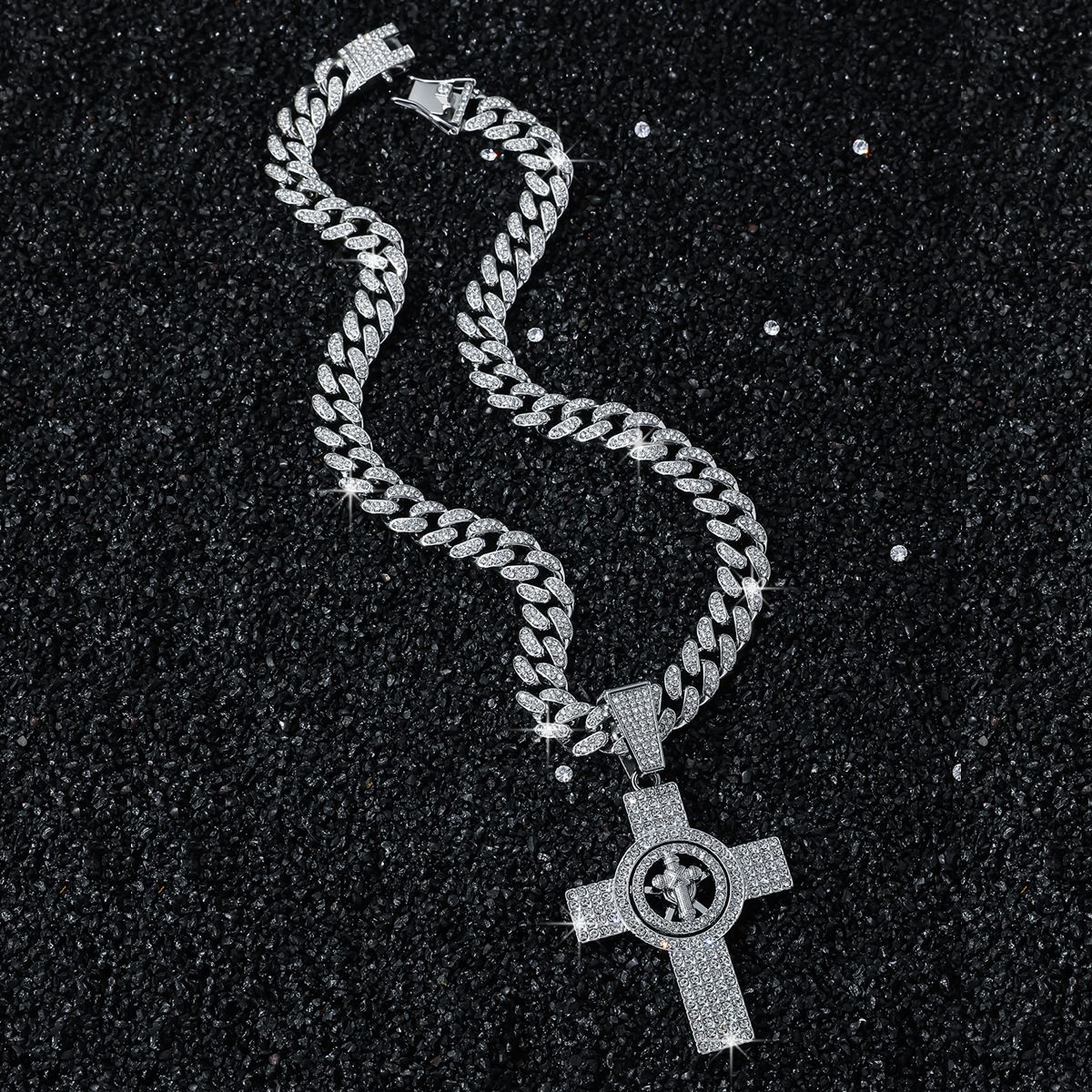 New Personalized Men's Full Diamond Chain Hip Hop Style Rotating Cross Pendant Necklace_ipsvogv.com