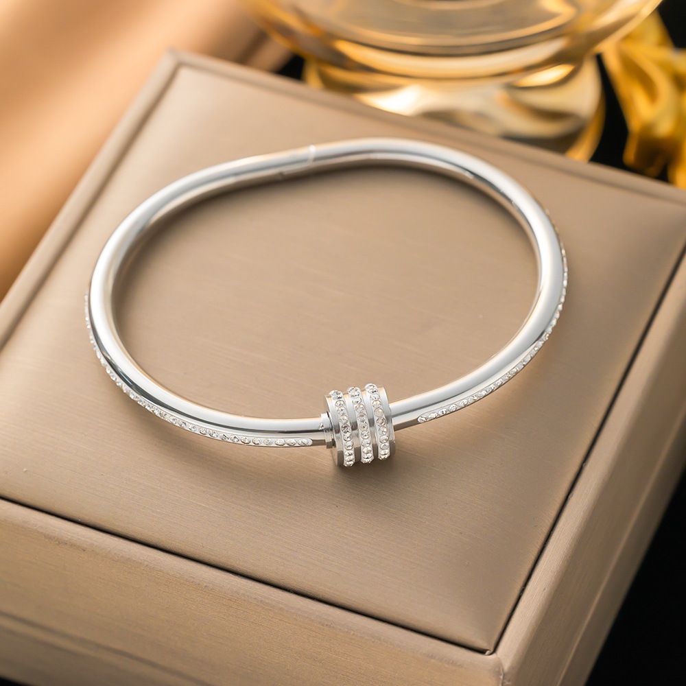 Xiao Man Waist New Titanium Steel Rose Simple Diamond Plated Gold Non Fading Women's Bracelet_ipsvogv.com