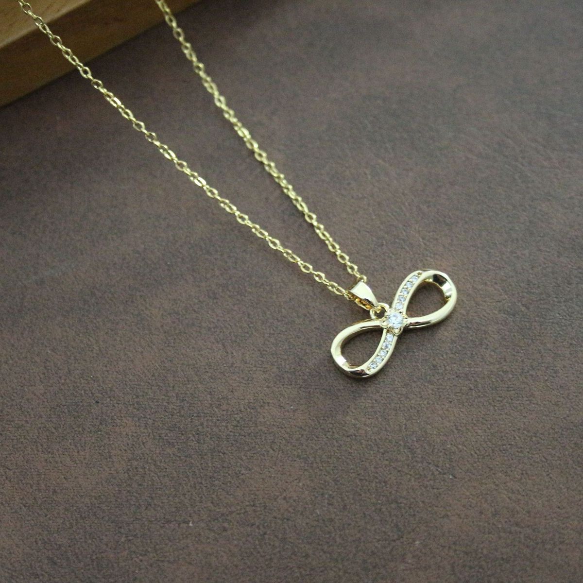 New Micro Inlaid Necklace For Women, New Cross With 8-shaped Circular Symbol Collarbone Chain Selling Well_ipsvogv.com