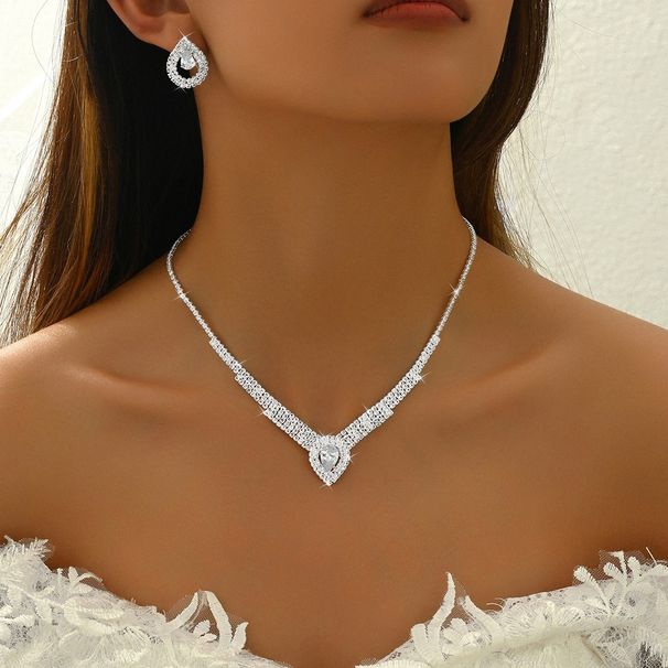 2025 Brilliant Fresh Full Diamond Bowknot Tassel Women's Jewelry Set Xiyin Hot Selling Three Pieces_ipsvogv.com