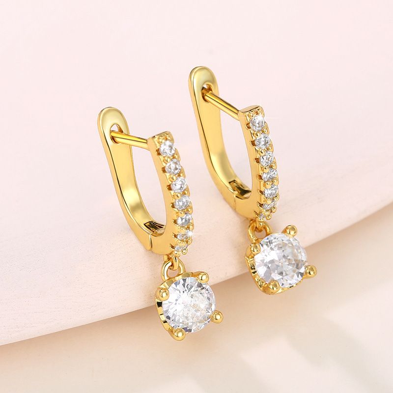 Cao Shi's Simple Design Sense Single Diamond Ear Buckle Youth Style Earrings for Women Korean Edition Fresh and Cute Female Earrings_ipsvogv.com