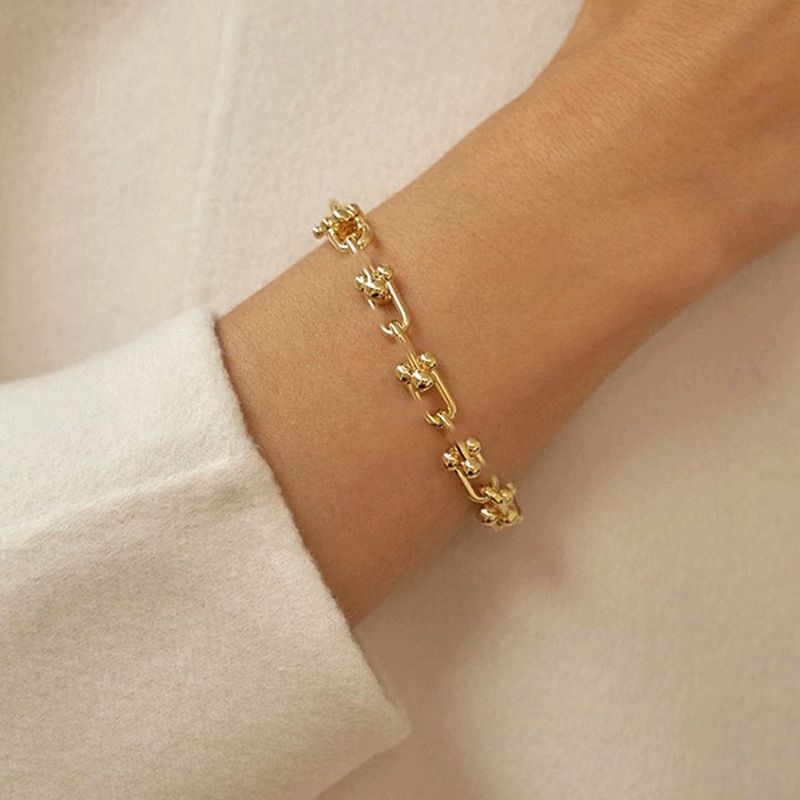 New S Silver Fashion Design Heavy Industry U-shaped Horseshoe Bracelet Women's Buckle Handpiece_ipsvogv.com