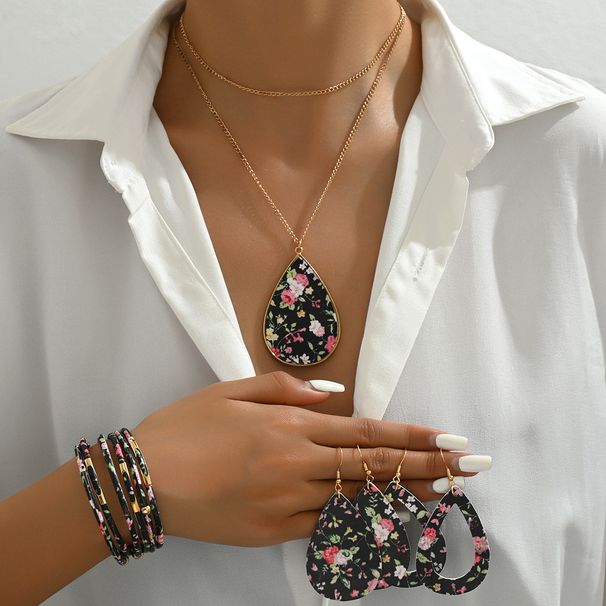 Minimalist personalized women's necklace bracelet set, fresh and sweet flower earrings design, multi-layered wristband_ipsvogv.com