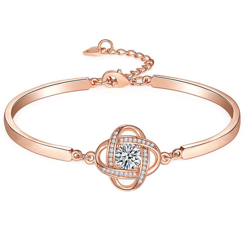 Women's Jewelry Four Leaf Clover Bracelet Creative Alloy Diamond Ladies Bracelet_ipsvogv.com