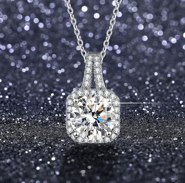 2-carat Mozambique pendant T home accessory zircon micro inlaid super sparkling classic square diamond_ipsvogv.com