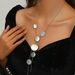 Geometric style floral for women, niche heart-shaped circular design, versatile and high-end collarbone chain necklace_ipsvogv.com