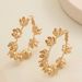 Flower-Shaped C-Hoop Earrings With Unique Metal Design And Statement_ipsvogv.com