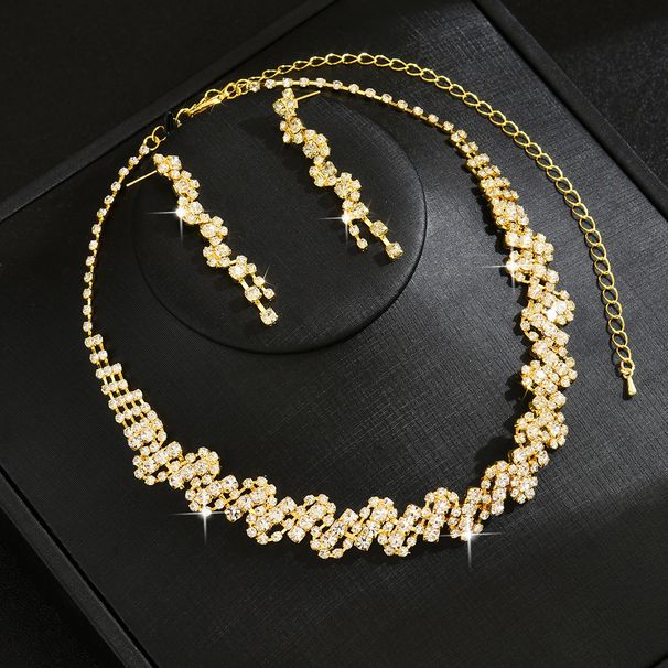 Pinduoduo Hot Selling Rhinestone Earrings Jewelry Set Wedding Photography Accessories Necklace_ipsvogv.com
