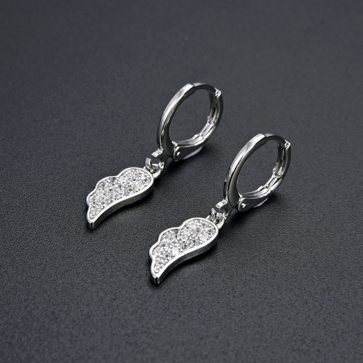 Women’s Jewelry Set Fashion Popular Diamond CZ Zircon Feather Female Earrings Gold And Silver Female Earrings Fresh Color Preserving Earrings_ipsvogv.com