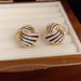 Trendy High-End Minimalist Style Super Shiny Rhinestone With Silver Needle Niche Design Fashion Earrings For Women_ipsvogv.com
