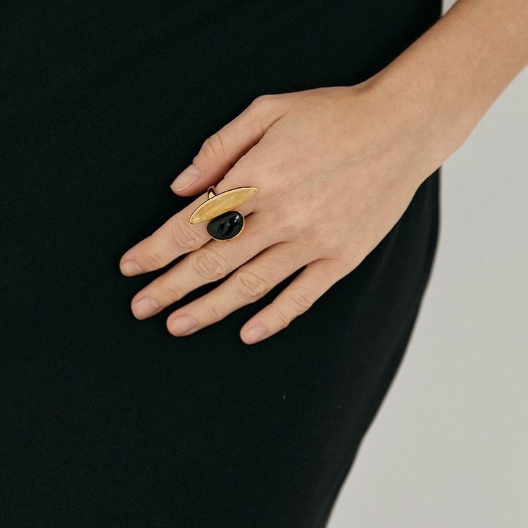 French Design Natural Black Agate Tea Crystal Irregular For Female Niche, High-end Feeling, Light Luxury Temperament,_ipsvogv.com