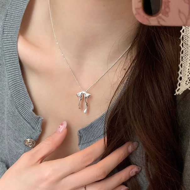 S Pure Silver Ribbon Bow Necklace For Women, Wealthy Socialite Ins Style Niche Light Luxury Sweet Smooth Clavicle Chain_ipsvogv.com