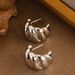 Fashionable Niche Wide Diagonal Metal Style With Female Temperament, Simple And Versatile Silver Needle Earrings_ipsvogv.com