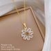 】 Rotating 【 Zircon Flower Light Luxury Charm Gorgeous Full Diamond Necklace Women's Versatile Clavicle Chain Titanium 【 】_ipsvogv.com