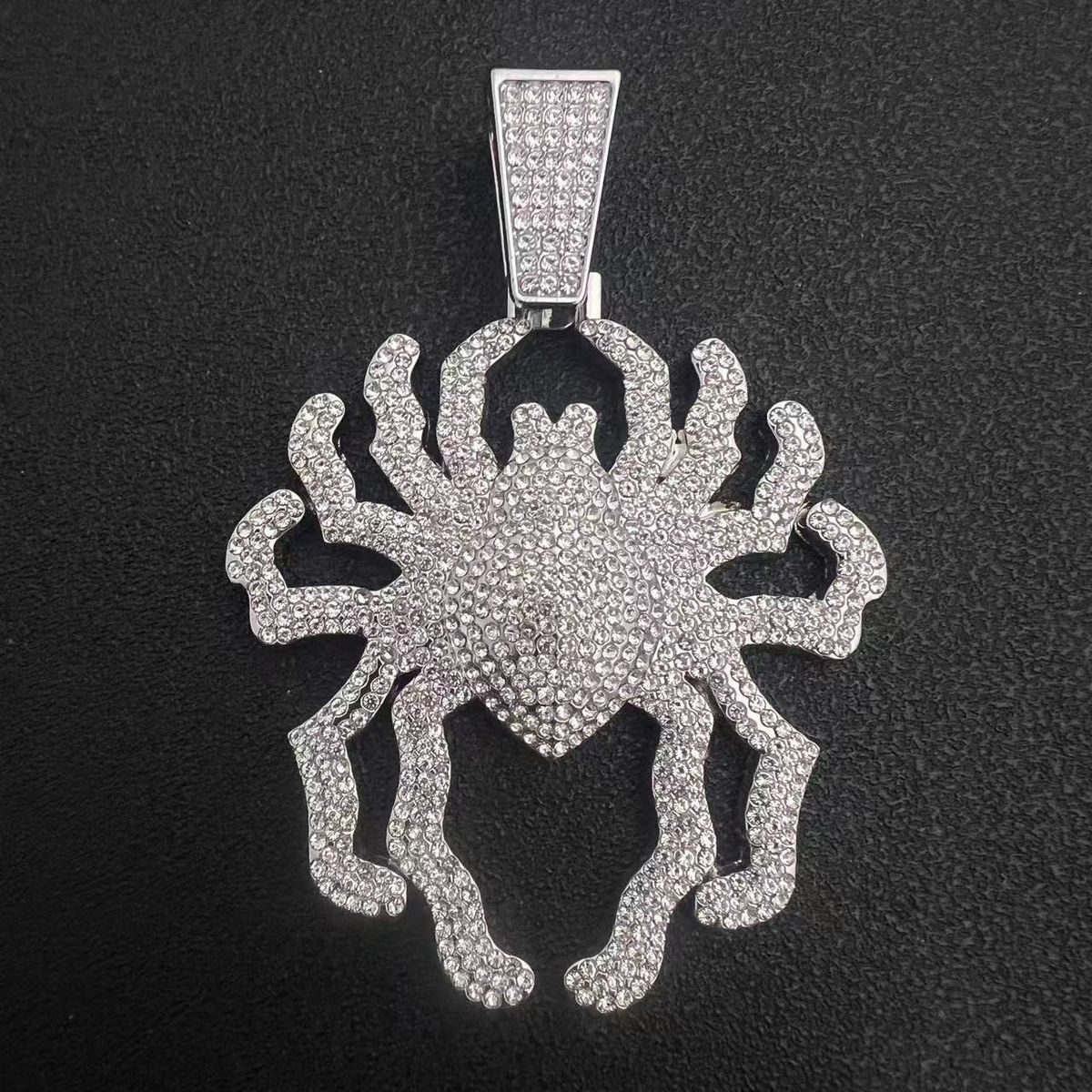 Punk Trendy 3D Large Spider Pendant Necklace Hip Hop Street Dance Diamond-Encrusted Cuban Chain Men's Accessories_ipsvogv.com