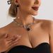 Geometric Thick Chain OT Buckle Round Black And White Fritillary Clavicle Chain Ins Simple Personalized Necklace_ipsvogv.com