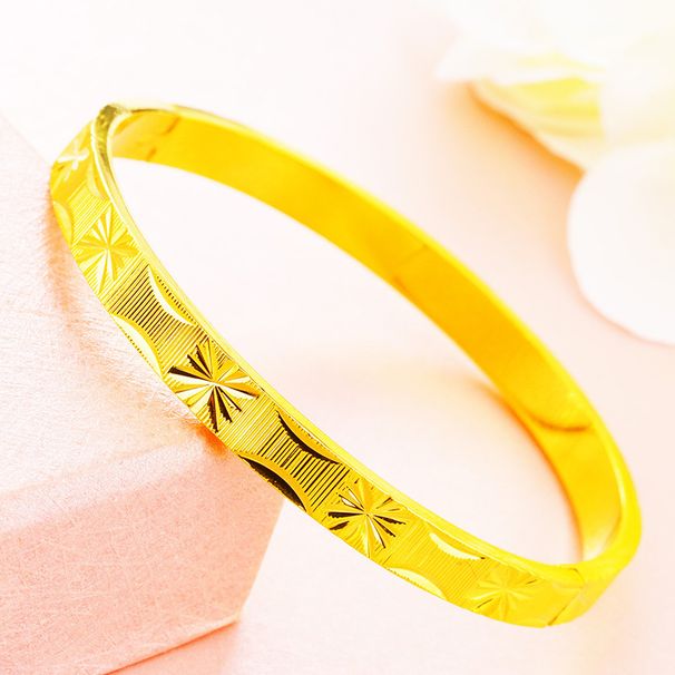 Vietnamese Gold Brass Plated Jewelry Boutique Buckle Bracelet Women's Accessories_ipsvogv.com