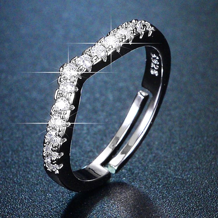 Broadcast Fashion Versatile Temperament Big V Aesthetic Romantic V-shaped Overlay Adjustable Diamond Female_ipsvogv.com