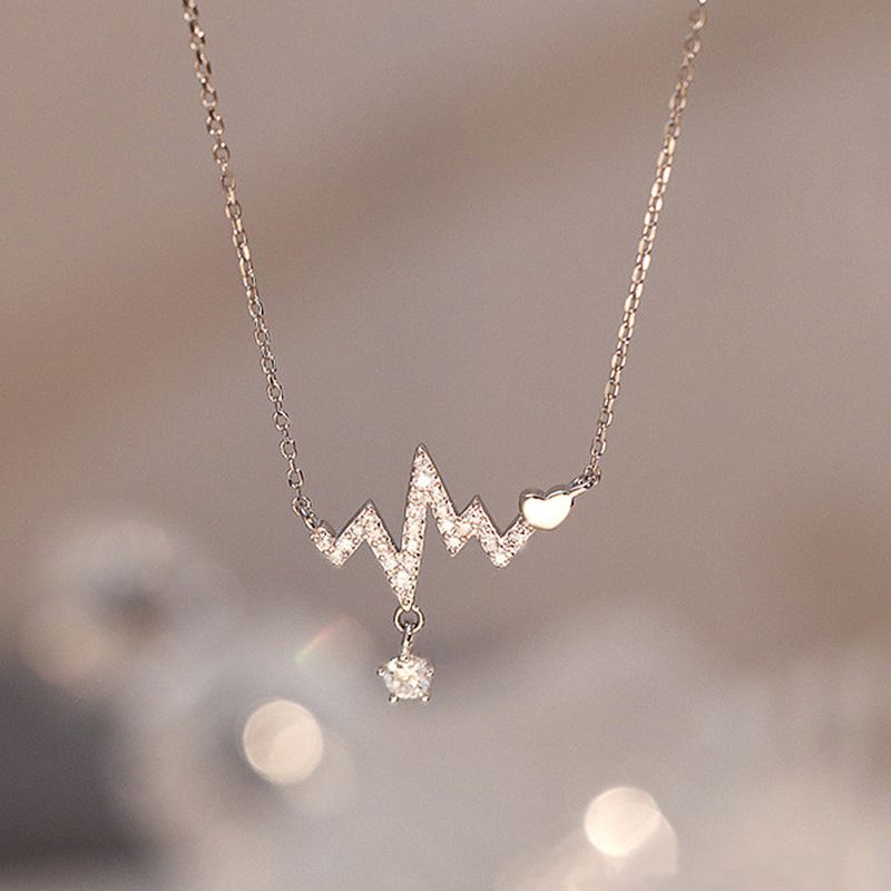 Cao Shi's Small people's beating heart pendant necklace. Electrocardiogram, neck chain, clavicle chain, female_ipsvogv.com