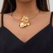 Exaggerated Three-dimensional Pleated Metal Choker Collar With Personalized Flower Necklace For Women_ipsvogv.com