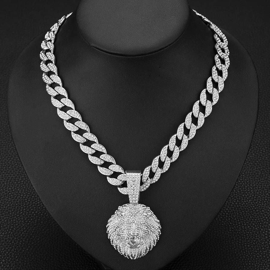 Cool full diamond personality three dimensional lion head pendant Cuban necklace Street hip hop style_ipsvogv.com