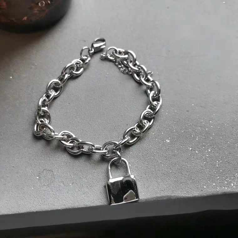 Locked Land Internet Celebrity Hip-Hop Dark Style Couple Disco Alloy Chain Bracelet Fashion Versatile Personality_ipsvogv.com